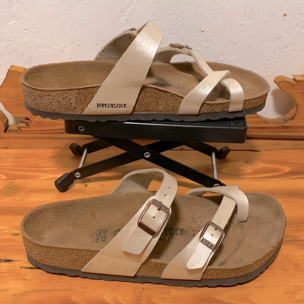 Size 39 Women’s Birkenstock slip-on Sandal